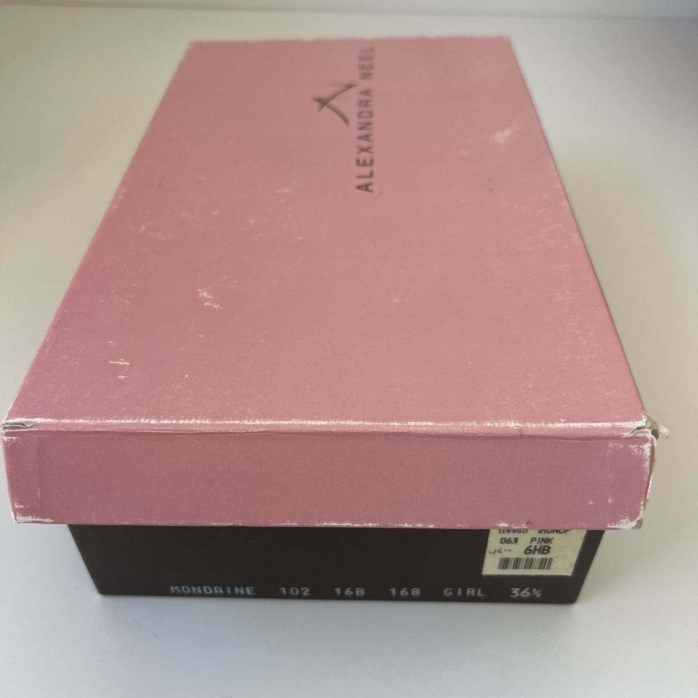 Alexandra Neel Sandals. Excellent Condition. Size 7 - Picture 10 of 10